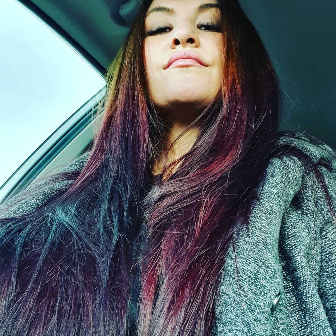 ミーシャ・テイトさんのインスタグラム写真 - (ミーシャ・テイトInstagram)「New Year, New Hair, same me! Always striving to be better but never losing sight of the  things that keep me who I am. . #purplehairdontcare #claudebaruksalon #signaturesalon #fashionshowmall #fashionshowmalllasvegas #lasvegas #vegas #happynewyear #nye #happynye #2021 #goodbye2020 #goaldigger #2021goals #hereicome #bigthingstocome」12月31日 23時53分 - mieshatate