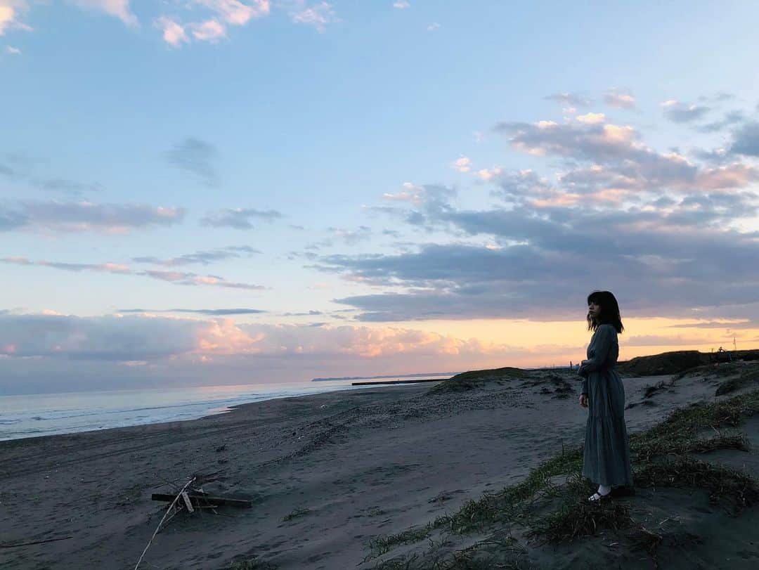 鳴海寿莉亜さんのインスタグラム写真 - (鳴海寿莉亜Instagram)「☻☺︎☻☺︎﻿ 2020年、ありがとうございました！﻿ ﻿ 来年はもっと素敵な出会いがありますように。﻿ これからも応援のほどよろしくお願いします😭﻿ ﻿ ﻿  #2020 #ありがとう #夢アド #フォロー #フォローミー #instafollow #instagood #ootd #followｍe #idol #cameraiphone #qhoto #japanese #followme #instagood #좋아요반사 #좋아요그램 #셀카그램  #좋아요반사 #팔로우 #맞팔 #소통 #맞팔해요 #아이돌 #좋아요 #셀카 #고마워요 #팔로우미 #좋아요꾸욱 #happy」12月31日 23時53分 - juria_narumi.official