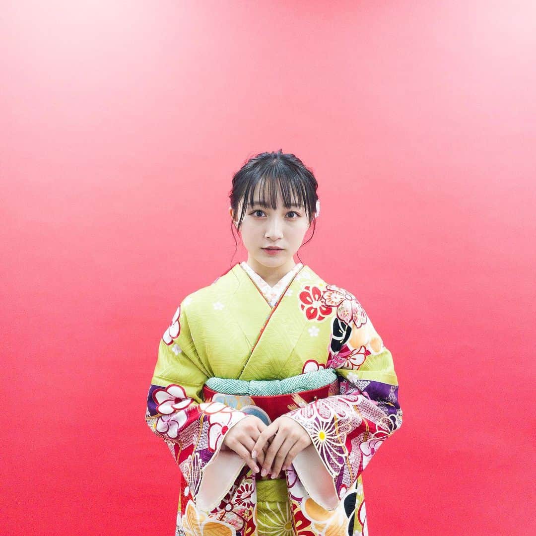 山本彩加さんのインスタグラム写真 - (山本彩加Instagram)「﻿ 明けましておめでとうございます🎍﻿ ﻿ ﻿ 2021年も笑顔をたくさん届けさせてください！！﻿ どうぞよろしくお願いいたします🙇‍♀️✨」1月1日 0時06分 - ayaka48_yanyan