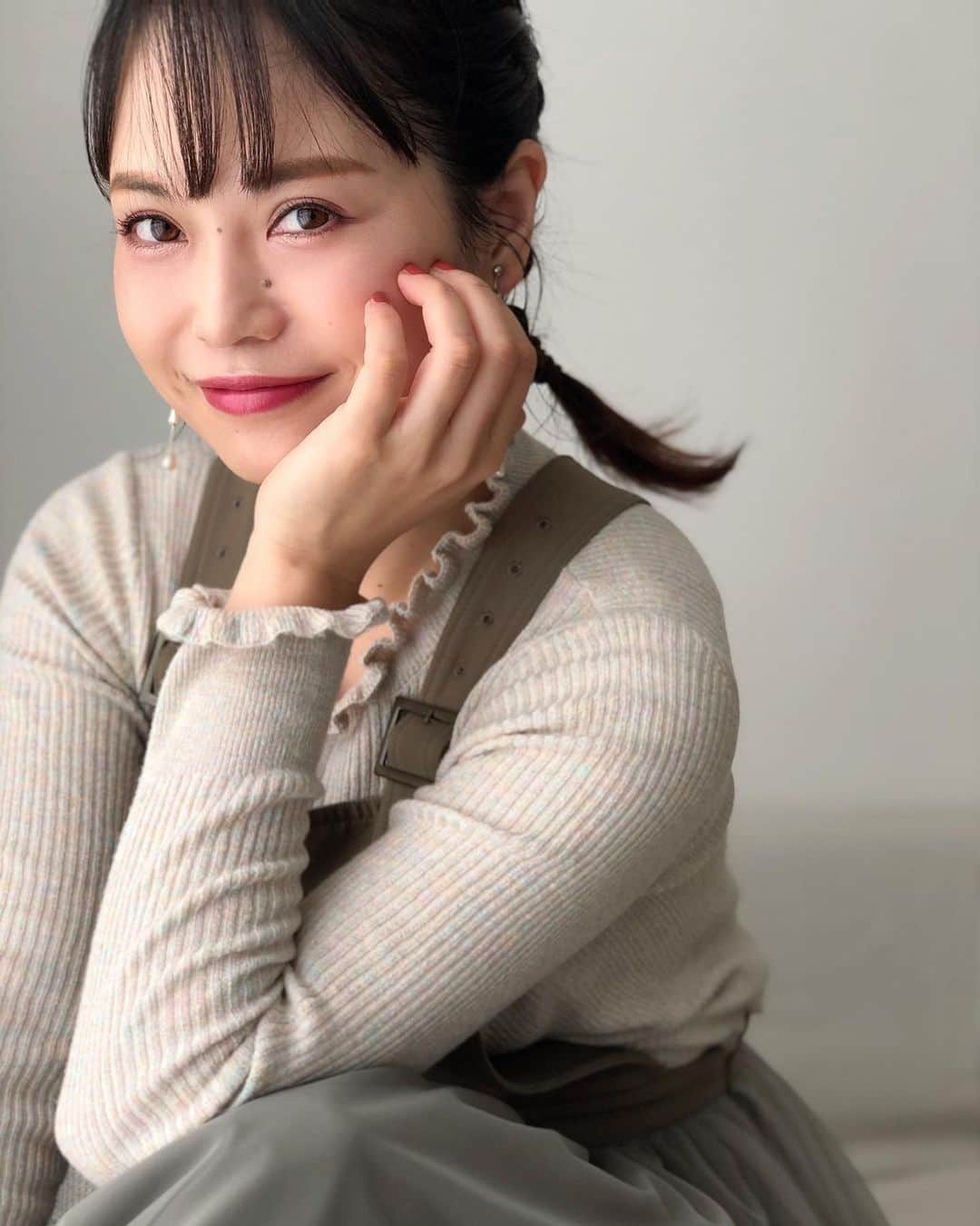 新谷美奈のインスタグラム：「.﻿ ﻿ 2020年もたくさんの方に支えていただきながら、﻿ 一年を終えることができました✨﻿ 今年もGATHERをご愛顧頂き、﻿ 本当にありがとうございました😌💗﻿ ﻿ 2021年もより一層、ご期待にそえるショップを目指して精進してまいりますので、来年も宜しくお願い申し上げます😊﻿ ﻿ ﻿ GLAMOUR by GATHERの初売りは﻿ 【元旦10時オープン🎍🎌】﻿ ﻿ 1月1日  10:00〜19:00﻿ 1月2日 10:00〜20:00﻿ 1月3日 10:00〜20:00﻿ ﻿ ﻿ 元旦より﻿ ✔︎店内商品がさらにプライスダウン！﻿ 最大50%OFF‼️‼️﻿ ﻿ ✔︎新春福袋も数量限定で発売します🛍🙋🏼‍♀️﻿ ﻿ ﻿ 2021年のスタートはGATHERの初売りへ！﻿ ご来店心よりお待ちしております💕﻿ ﻿ ﻿ 2021年も皆様にとって﻿ 幸せ溢れる素敵な一年になりますように⭐️﻿ 良いお年をお迎えください☺️💕﻿ ﻿ ﻿ 来年も宜しくお願い申し上げます🎍🎌﻿ ﻿ ﻿ @ninamew_official#Ninamew#ニーナミュウ#ゆめタウン#ゆめタウン佐賀#セレクトショップ#selectshop」