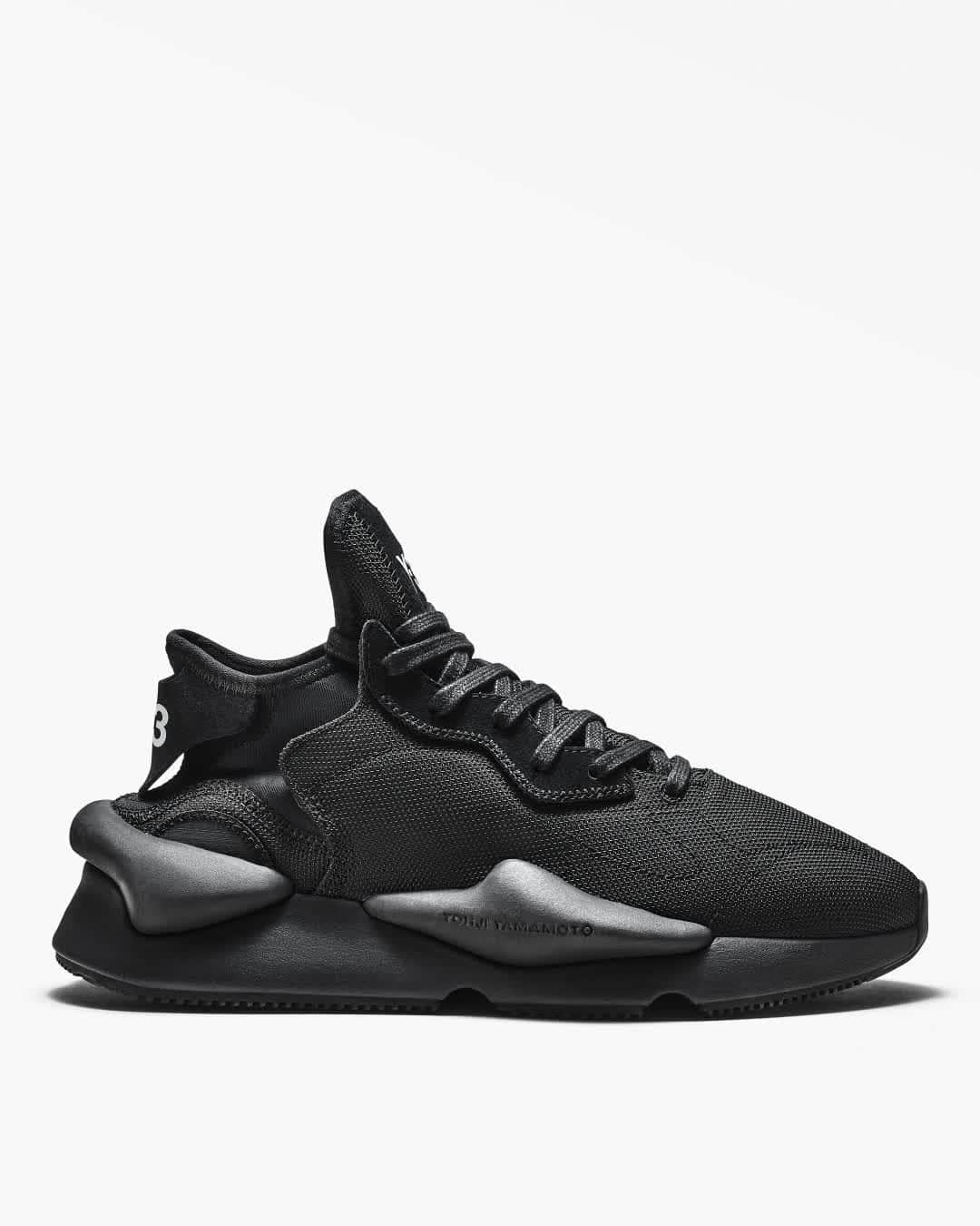 ワイスリーのインスタグラム：「Y-3 KAIWA. Y-3 Fall/Winter 2020 Collection. --- #adidas #Y3 #YohjiYamamoto Discover the collection at adidas.com/y-3」