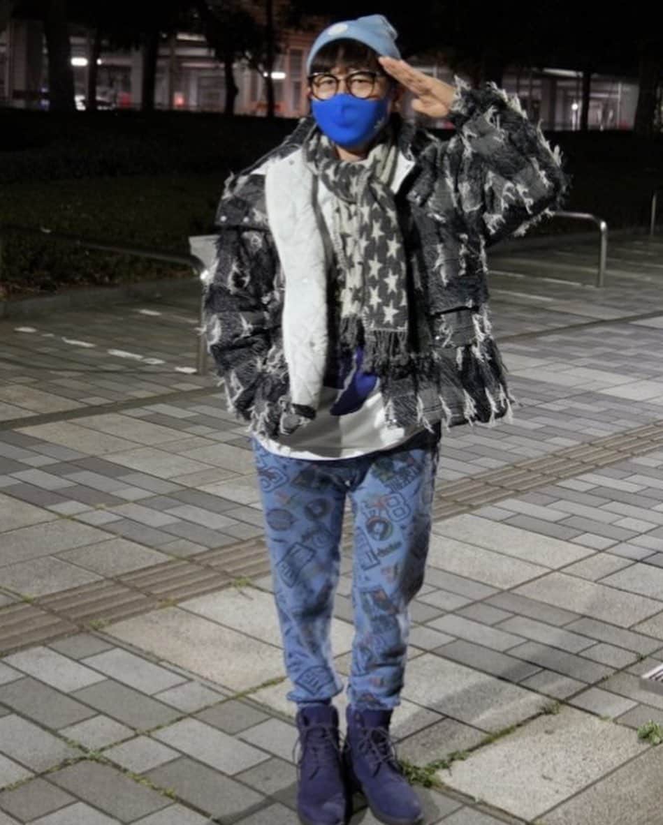 伊津野亮さんのインスタグラム写真 - (伊津野亮Instagram)「2021年は 誰もが元年！願年！ 備えれば 恐るる事なかれ！ コロナに席捲されるくらいなら 地獄に堕ちる方がマシや！ 闘おうぜ！」1月1日 0時00分 - ryoizuno