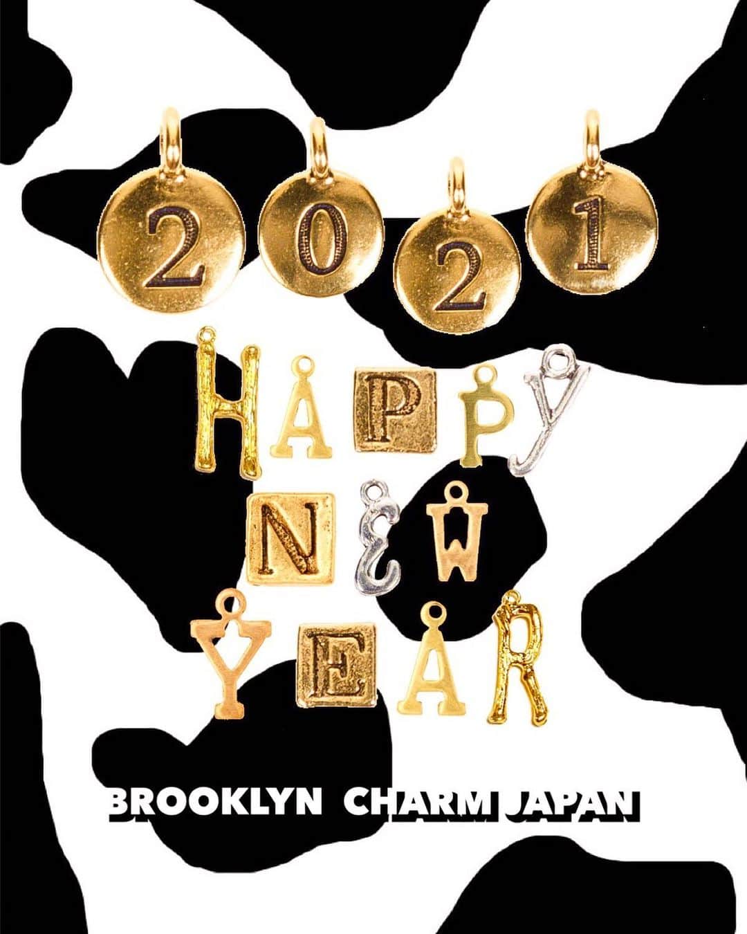 Brooklyn Charm Japanのインスタグラム：「_ ㊗️HAPPY NEW YEAR🌅﻿ 2021年もBrooklyn Charm Japanを﻿ よろしくお願いいたします🐄❤️﻿ ﻿ Brooklyn Charm WEBショップでは﻿ NEW YEAR SALEを開催中❣️﻿ ﻿ WEBショップ内の商品が﻿ MAX７０％OFF‼️﻿ ※一部SALE対象外の商品もございます。﻿ ﻿ 大人気のチャームやアクセサリーが﻿ とってもお買い得に💍💎✨﻿ ﻿ NEW YEAR SALEは1/31まで⏰﻿ 年に一度のBIG SALE‼️﻿ お得なこの機会にお見逃しなく💡﻿ 5,000円(税込)以上のお買上げで送料無料🚚💨﻿ ﻿ ----------------- ﻿ 【WEBショップ年末年始のお知らせ】 ﻿ ※本日以降の注文に関しましては1月4日(月)より順次発送となります。 ﻿ 配達日時のご指定のお時間等、ご注意ください。  - #brooklyncharmjapan #brooklyncharm #brooklyn #ny #accessary #handmade #ブルックリンチャーム #ブルックリン #ニューヨーク #アクセサリー #オリジナル #オリジナルアクセサリー #ハンドメイド #ハンドメイドアクセサリー #ネックレス #ブレスレット #ピアス #イヤリング #リング #ワイヤーリング #SALE」