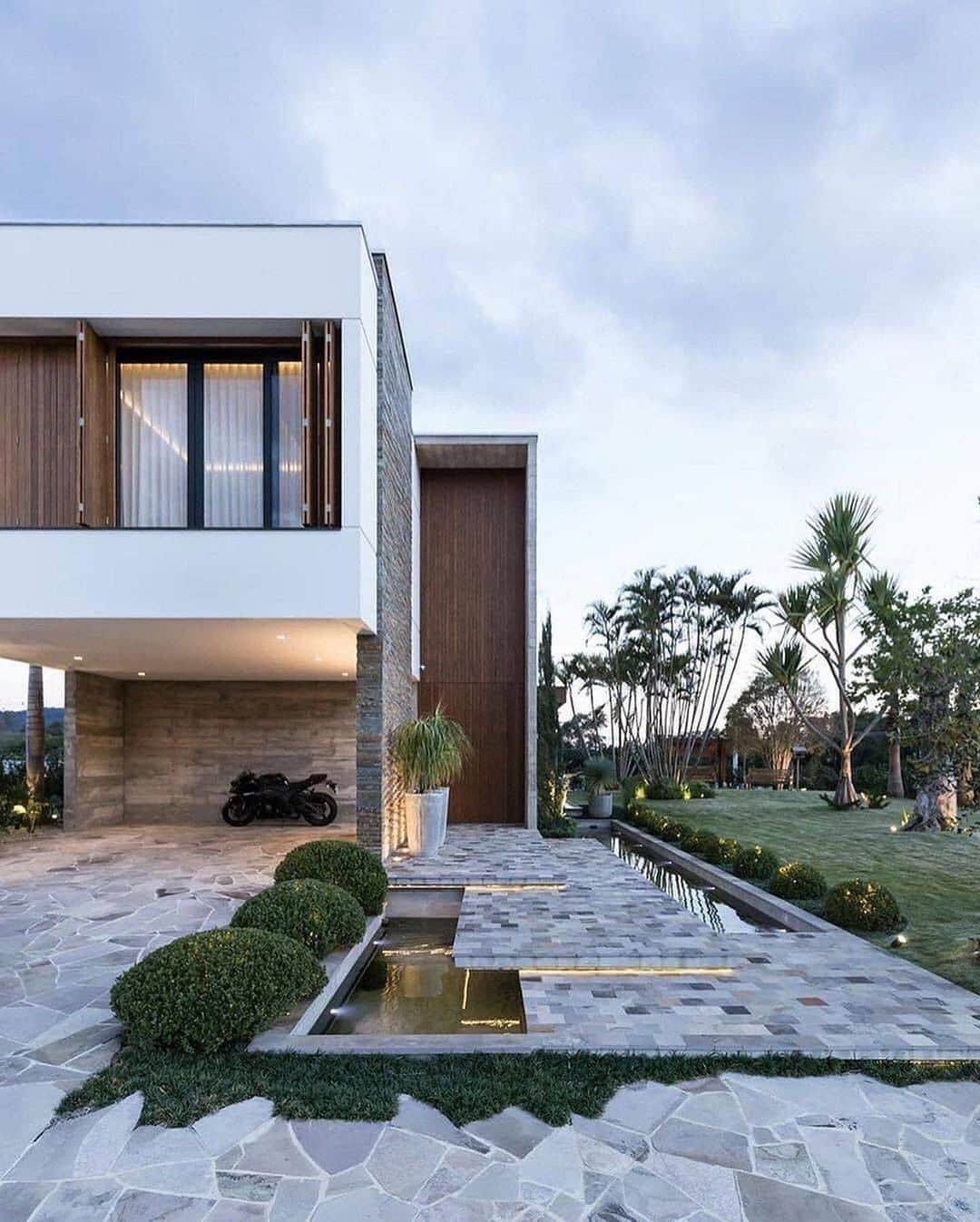 Architecture - Housesさんのインスタグラム写真 - (Architecture - HousesInstagram)「⁣ 𝐌𝐨𝐝𝐞𝐫𝐧𝐢𝐭𝐲, 𝐟𝐮𝐧𝐜𝐭𝐢𝐨𝐧𝐚𝐥𝐢𝐭𝐲 𝐚𝐧𝐝 𝐚 𝐬𝐭𝐫𝐨𝐧𝐠 𝐩𝐞𝐫𝐬𝐨𝐧𝐚𝐥𝐢𝐭𝐲.⁣ We couldn’t find a better project to end this weird and awful year. Thanks for being with us one year more #archilovers💙. Happy #NewYearsEve and 2021 will bring us more projects and more architecture. ⁣ _____⁣⁣⁣⁣⁣⁣⁣⁣⁣⁣⁣⁣⁣⁣⁣⁣⁣⁣⁣⁣⁣⁣⁣⁣⁣⁣⁣⁣⁣⁣⁣⁣⁣⁣⁣ 📐 @studiobloco  #archidesignhome⁣ _____⁣⁣⁣⁣⁣⁣⁣⁣⁣⁣⁣⁣⁣⁣⁣⁣⁣⁣⁣⁣⁣⁣⁣⁣⁣⁣⁣⁣⁣⁣⁣⁣⁣⁣⁣ #architecture #arquitectura #arquitectura #building #instadaily #architecturelovers #picoftheday #amazingarchitecture #archvisuals #architects_review #allofarchitecture #house #architecturephotography #lovearchi #happynewyear」1月1日 0時00分 - _archidesignhome_