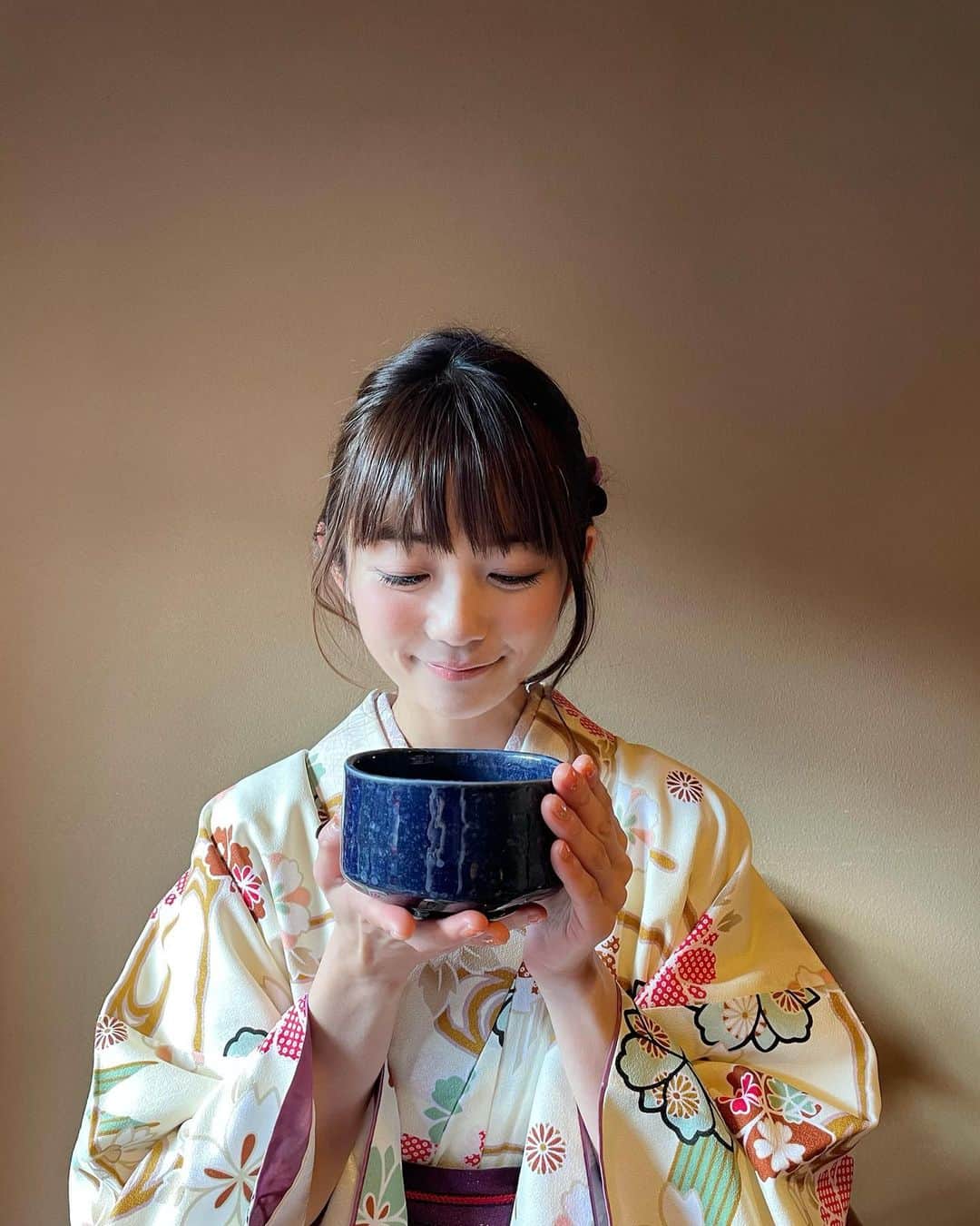 森田涼花のインスタグラム：「🍵 明けましておめでとうございます。 2○21年も宜しくお願いします🎍」