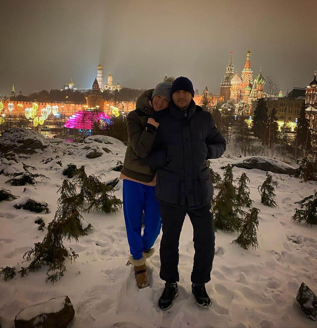 タチアナ・コシェレワのインスタグラム：「С Новым годом друзья🎄❤️」