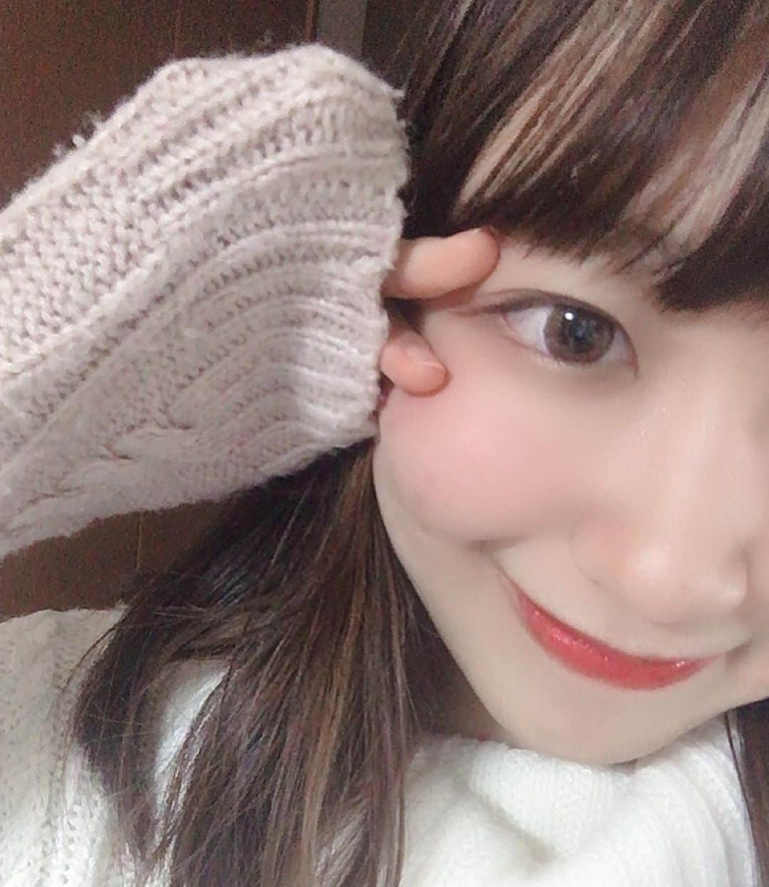 髙橋莉瑚さんのインスタグラム写真 - (髙橋莉瑚Instagram)「明けましておめでとうございます😊 2021年も宜しくお願い致します！ 皆様にとって良い年になりますように✨」1月1日 0時10分 - rikorin_0927