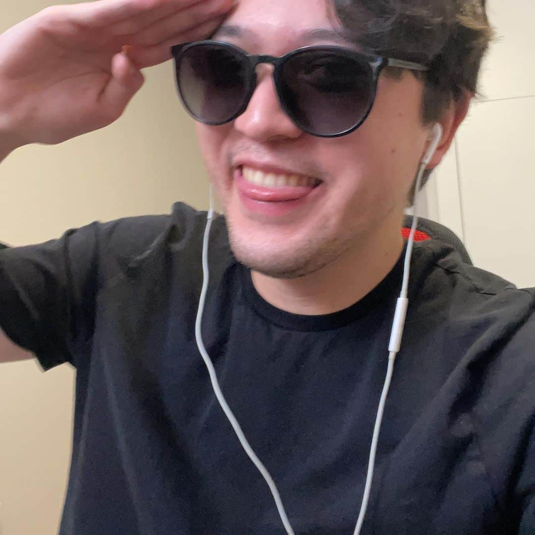 マルクのインスタグラム：「Happy new year 2021!  今年もよろしく🤪」