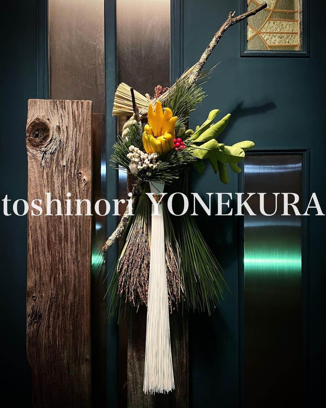 米倉利紀さんのインスタグラム写真 - (米倉利紀Instagram)「hello, 2021👋﻿ ﻿ 新年あけましておめでとうございます。﻿ 世界中の皆に「喜び」の時間が「平等」に与えられる「素敵な一年」になりますように。﻿ ﻿ move on,﻿ toshi YONEKURA」1月1日 0時53分 - toshi_yonekura