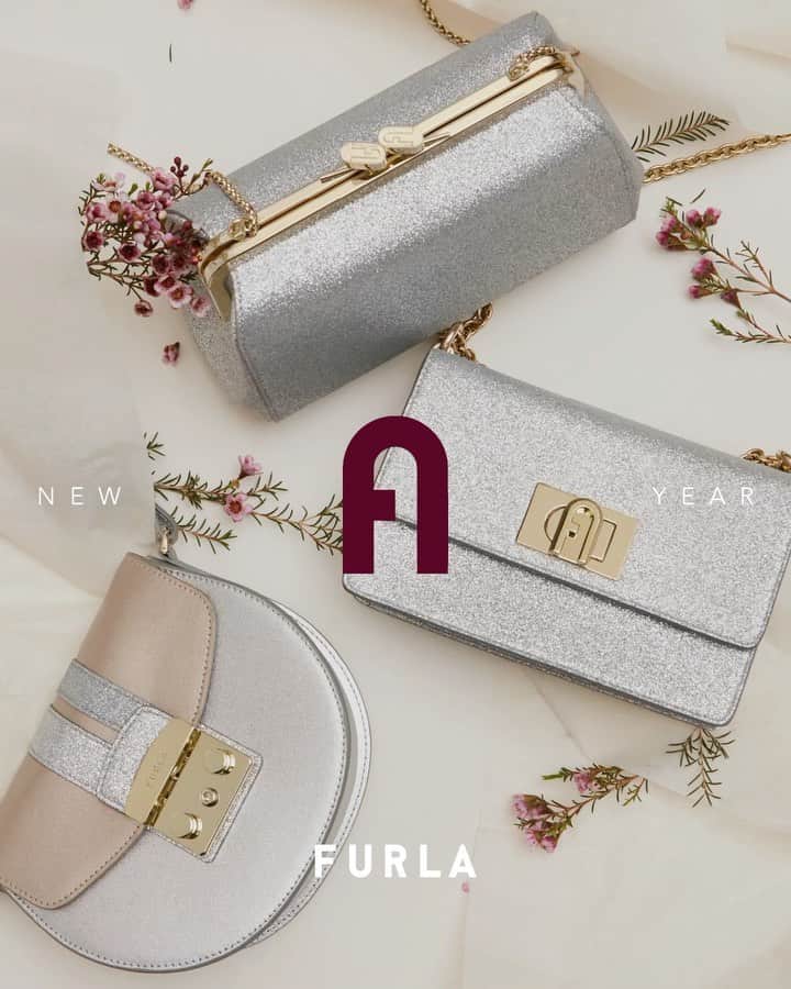 フルラのインスタグラム：「2021 Ready.  The countdown has begun…   #thefurlasociety #furlafeeling #furlagift #newcollection #furla #accessories #fashion」