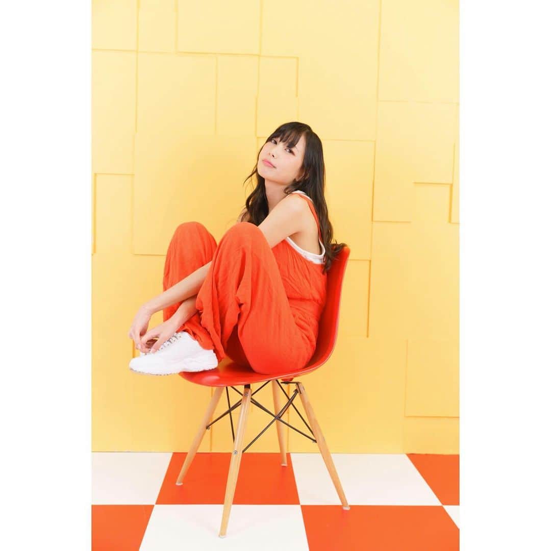 広岡あんずのインスタグラム：「. 2020年もありがとうございました🐁🍀 . 見つけてくれてありがとう 来年も見逃さないでね？？ . #大晦日 #年末 #2020 #年の瀬 #🐁  #ありがとう #丑年 #よろしく #🐄」