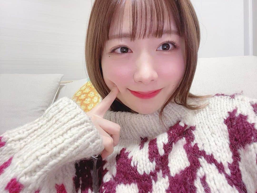 てぃーみきのインスタグラム：「2020年ありがとう。 来年はがんばる年🐈 新しいことに挑戦してしていくぞ！ みんなとの出会いに感謝です！ 今年も1年ありがとうございました🌷」