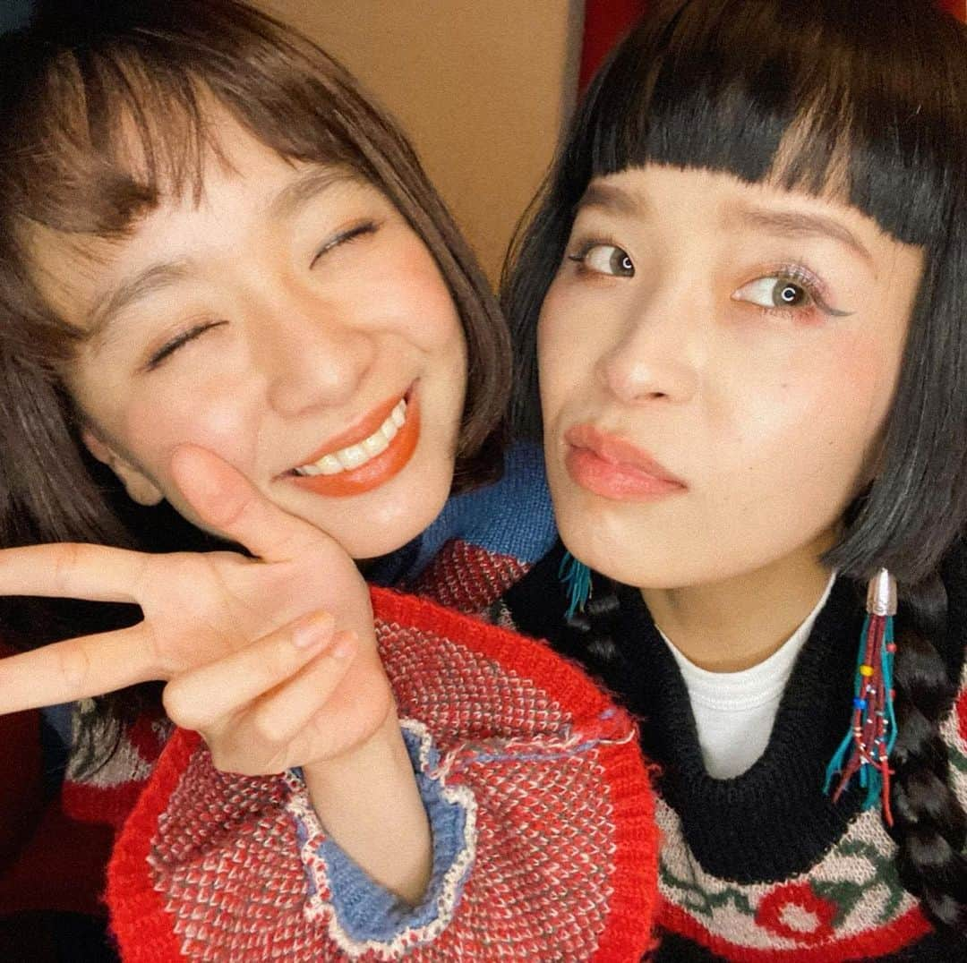 ももさんのインスタグラム写真 - (ももInstagram)「2020年ありがとうございました！ 来年もよろしくお願いします 良いお年を！！！！！！！！！」12月31日 17時17分 - charanpo_momo