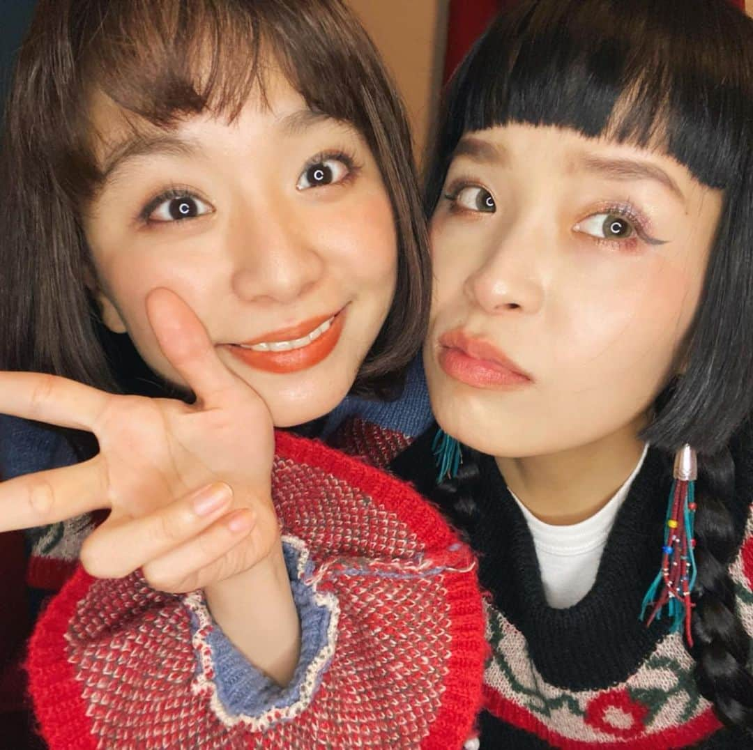 ももさんのインスタグラム写真 - (ももInstagram)「2020年ありがとうございました！ 来年もよろしくお願いします 良いお年を！！！！！！！！！」12月31日 17時17分 - charanpo_momo