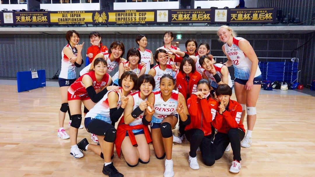 工藤嶺のインスタグラム：「【2020】 今年も一年ありがとうございました♥️ みなさんの応援がすごく力になりました! · · 一年後の今日も大好きなエアリービーズの皆が元気で笑っていられますように… あ、うるさい人たち（田原·兵頭·東谷·時々小口）は少し大人になれますように。 · 来年もみなさんと元気にお会いできる日を楽しみにしてます🙌 · · #デンソーエアリービーズ」