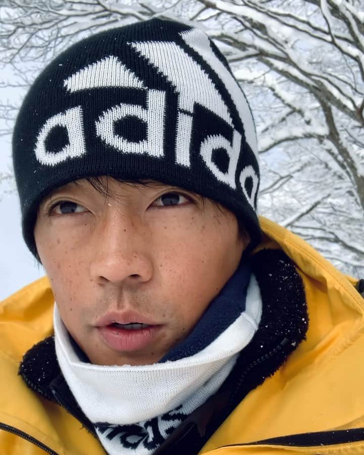 のインスタグラム：「今年の年越しは1人雪山ごもりです　災害級の寒波がくるそうなので気をつけます」
