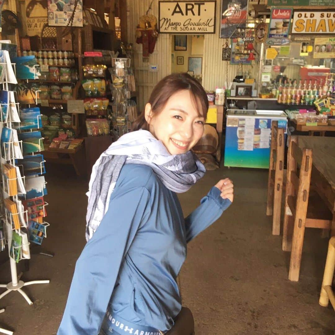 白木あゆみのインスタグラム：「. 今年も一年ありがとうございました。  いろんなことがあったけど、こうして歩みを止めずに大晦日を迎えられたことで、何だかオールオッケーという気持ちです！  いつもあたたかい言葉をかけていただいたり、応援して下さったり、本当にありがとうございます。 来年も沢山皆さんのお目にかかれるように頑張ります！  良いお年をお迎えください🎍」