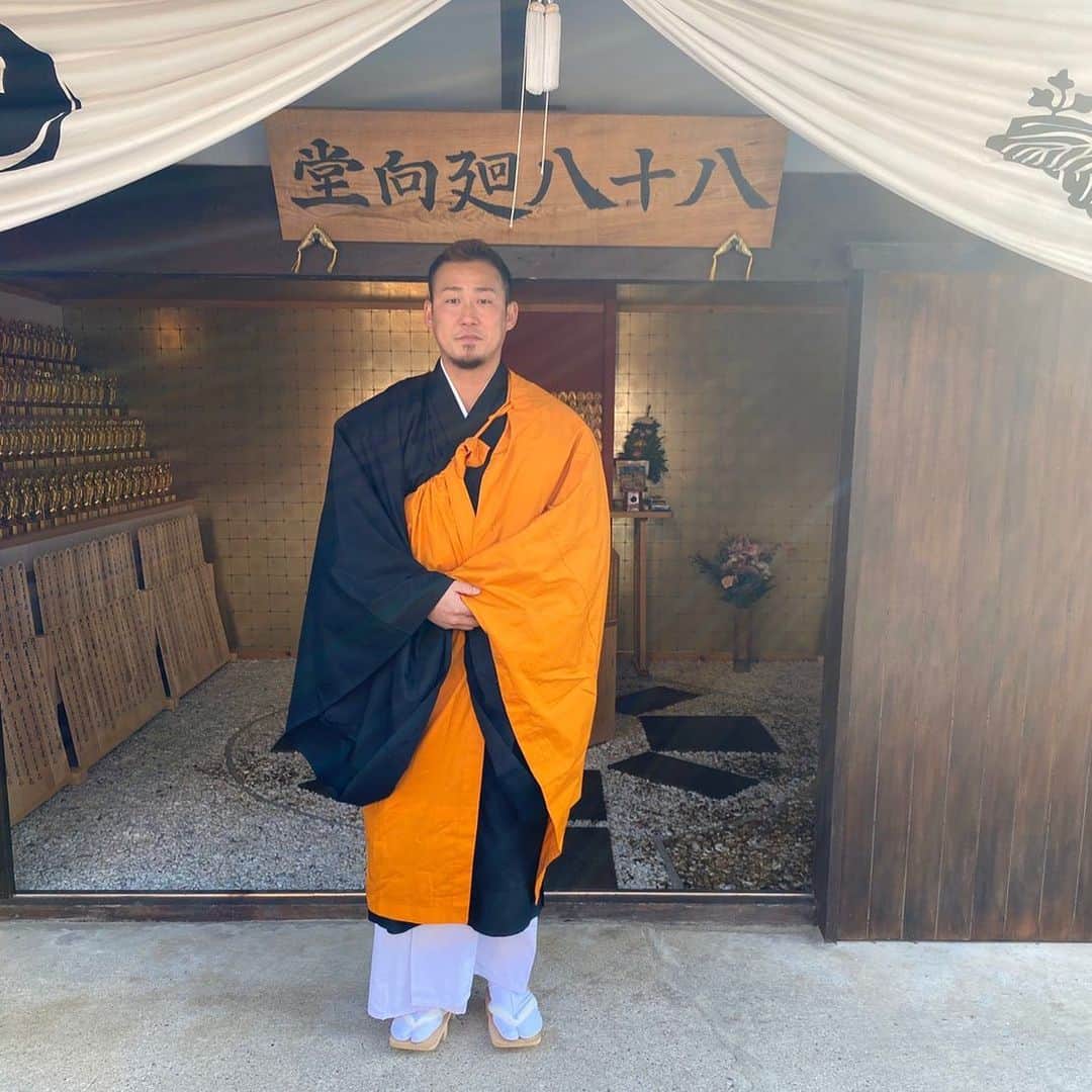 中田翔さんのインスタグラム写真 - (中田翔Instagram)「今年も護摩行に行ってきました！！ また、来年から頑張ります！！ 皆さんもコロナに負けないように気をつけて下さい！！ #中田翔#護摩行」12月31日 17時37分 - shonakata_official