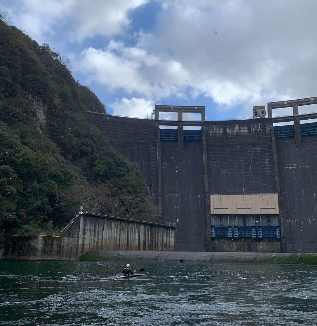 足立和也のインスタグラム：「今日は厳しい寒さでした。 年末年始は山の中で積み重ねます！ #ヤマネ鉄工建設 #SUS #KeePer技研 #足立和也 #mooncraft #mercedesbenzjapan」