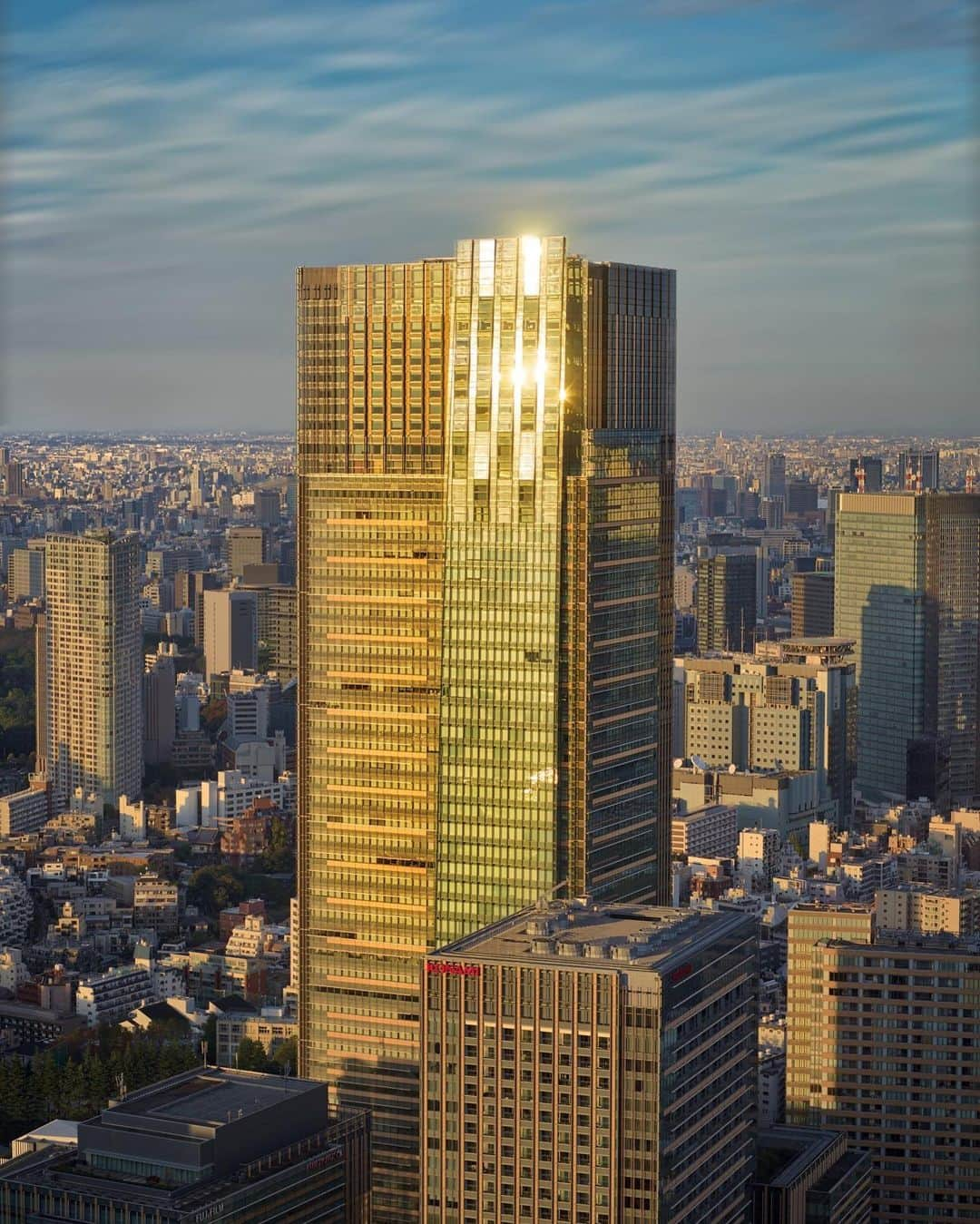 The Ritz-Carlton, Tokyoのインスタグラム：「本年もザ・リッツ・カールトン東京をご愛顧いただき、誠にありがとうございました。新しい年が皆様にとって素晴らしい一年となりますよう心よりお祈り申し上げます。  Thank you for all your support throughout the year of 2020. We wish you a happy and fruitful new year. We look forward to welcoming you back very soon. #RitzCarltonTokyo #RCMemories」