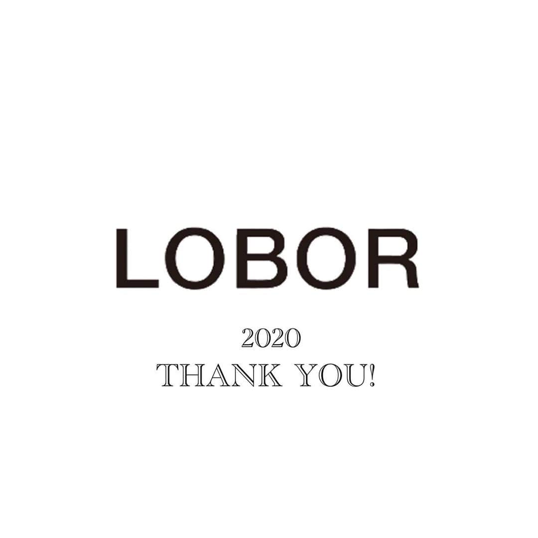 Lobor Japan ￥さんのインスタグラム写真 - (Lobor Japan ￥Instagram)「﻿ ﻿ 今年も一年お世話になりました。﻿ ﻿ LOBORは今年新たに取り扱い店舗が増えたりポップアップの開催など皆さまのおかげでたくさんの挑戦ができました！本当にありがとうございます！﻿ ﻿ 2021年も皆さまに嬉しいご報告ができるよう頑張って参りますので何卒宜しくお願い致します😌﻿ ﻿ 最後になりましたが良いお年をお迎えください✨﻿ ﻿ #lobor #ロバー #腕時計 #手元倶楽部 #手元コーデ #アクセサリーウォッチ #ペアウォッチ #ファッションウォッチ #ファッションアイテム #カジュアル #カジュアルファッション #ギフト #スタイル #冬コーデ #冬小物」12月31日 17時54分 - loborjapan