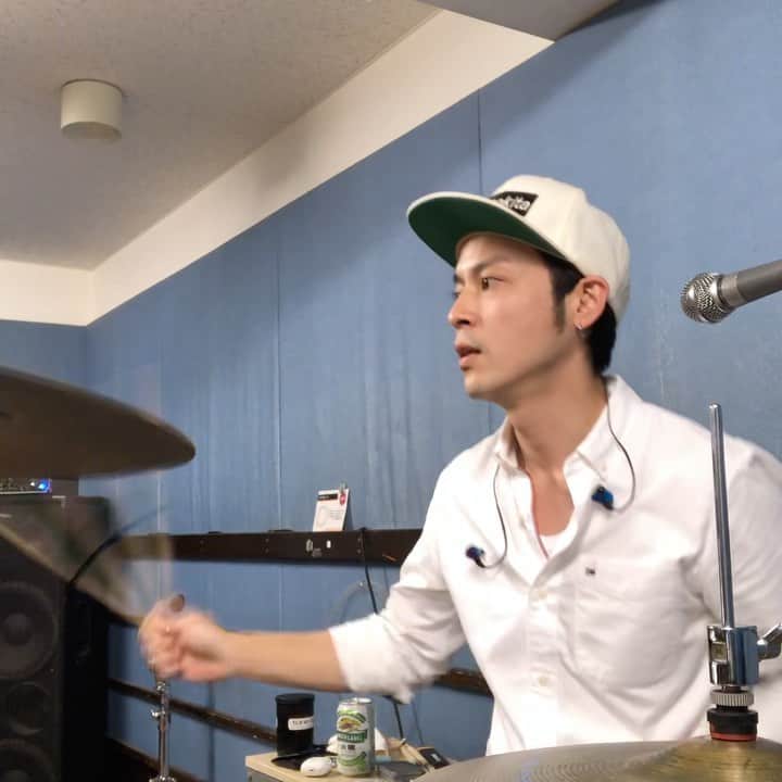 Yamamonのインスタグラム：「2020年、今年もいろんな人にたくさん良くしてもらった。 ありがとうを少しずつ返していくよ！ これからもどうぞよろしくね😊」
