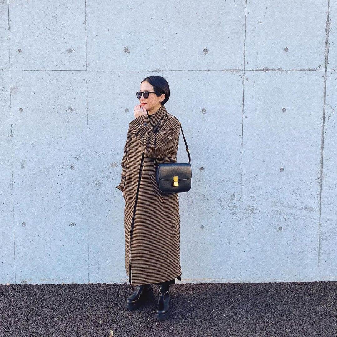 i_am_romikoのインスタグラム：「年末最後の買い出し❤︎ 毎年必ず実家に帰ってたので帰らないお正月は初めて🎍 夫婦だけでのんびり過ごすのもたまにはいいな！ #ootd」