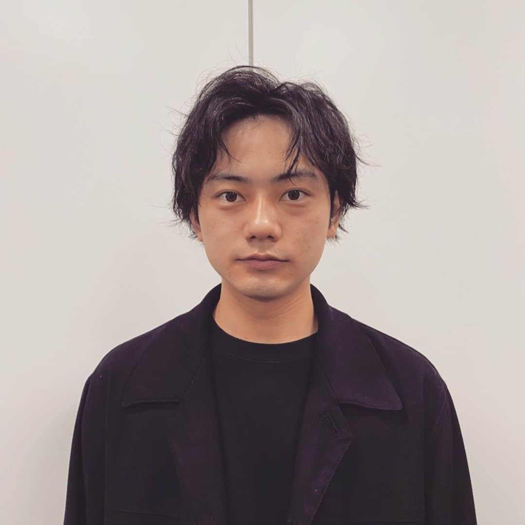 のインスタグラム：「2020年ありがとうございました。 どうか皆さんにとって来年が、明日が笑える1日でありますように。 お世話になった方々も本当にありがとうございました！ 友達の人！来年も遊んでくれ！！ 皆さん良いお年を☺️」