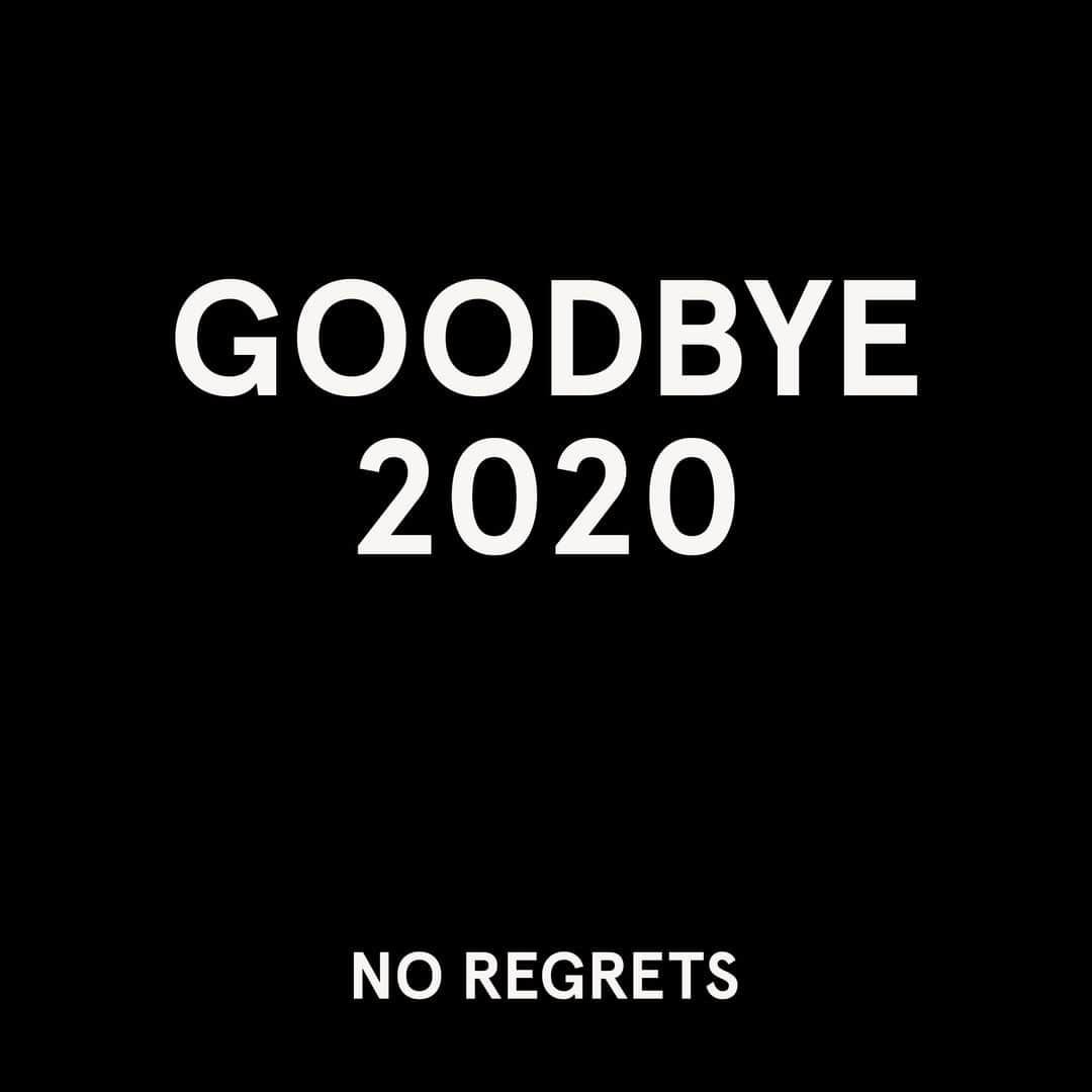 バルバラ ビュイさんのインスタグラム写真 - (バルバラ ビュイInstagram)「D-1 FOR 2021⁣ HAPPY TO SAY GOODBYE⁣ #bye2020 #noregrets」12月31日 19時00分 - barbarabuiofficial