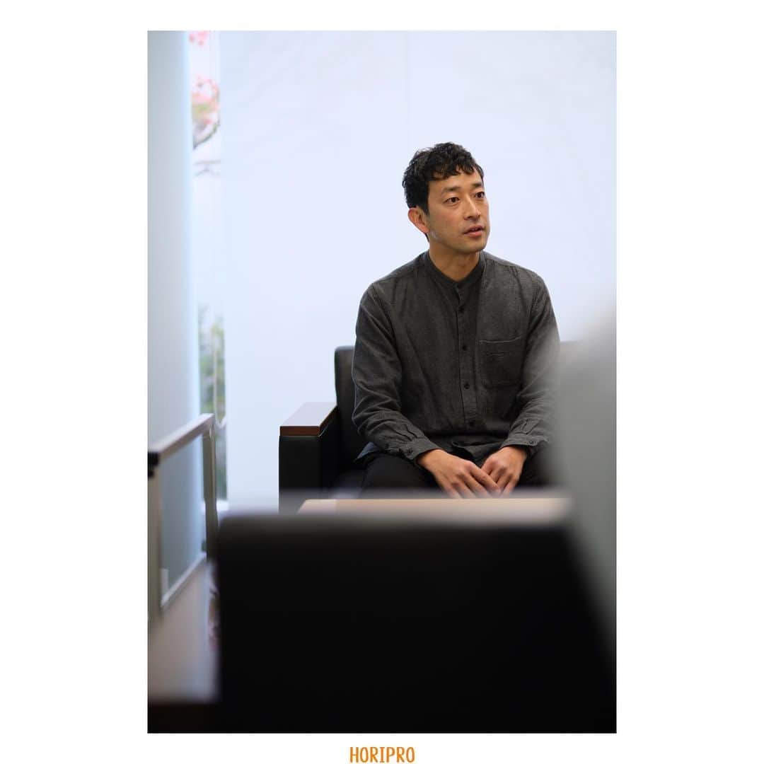 ホリプロ Actorさんのインスタグラム写真 - (ホリプロ ActorInstagram)「#迫田孝也  #楽屋 #天国と地獄」12月31日 18時54分 - horipro_official_actor