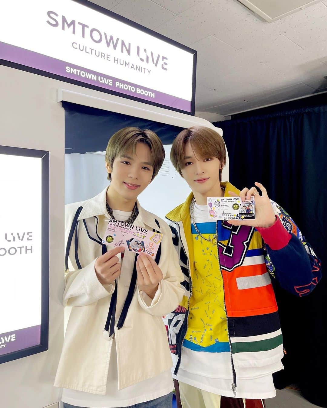 NCTさんのインスタグラム写真 - (NCTInstagram)「🎟 #SUNGCHAN #SHOTARO’s SMTOWN LIVE TICKET 📸   ➫ 01.01.21 1PM KST ➫ 31.12.20 8PM PST ➫ 31.12.20 11PM EST  #SMTOWN_LIVE_Culture_Humanity #NCT #NCTU #SMTOWN_LIVE #SMTOWN  During this difficult time of COVID-19, enjoy the SMTOWN LIVE “Culture Humanity”concert, that will encourage and cheer you up, for free all around the world.  코로나 19로 힘든 시기, 서로를 격려하고 위로하는 SMTOWN LIVE “Culture Humanity” 전 세계에서 무료로 즐겨요.」12月31日 19時07分 - nct