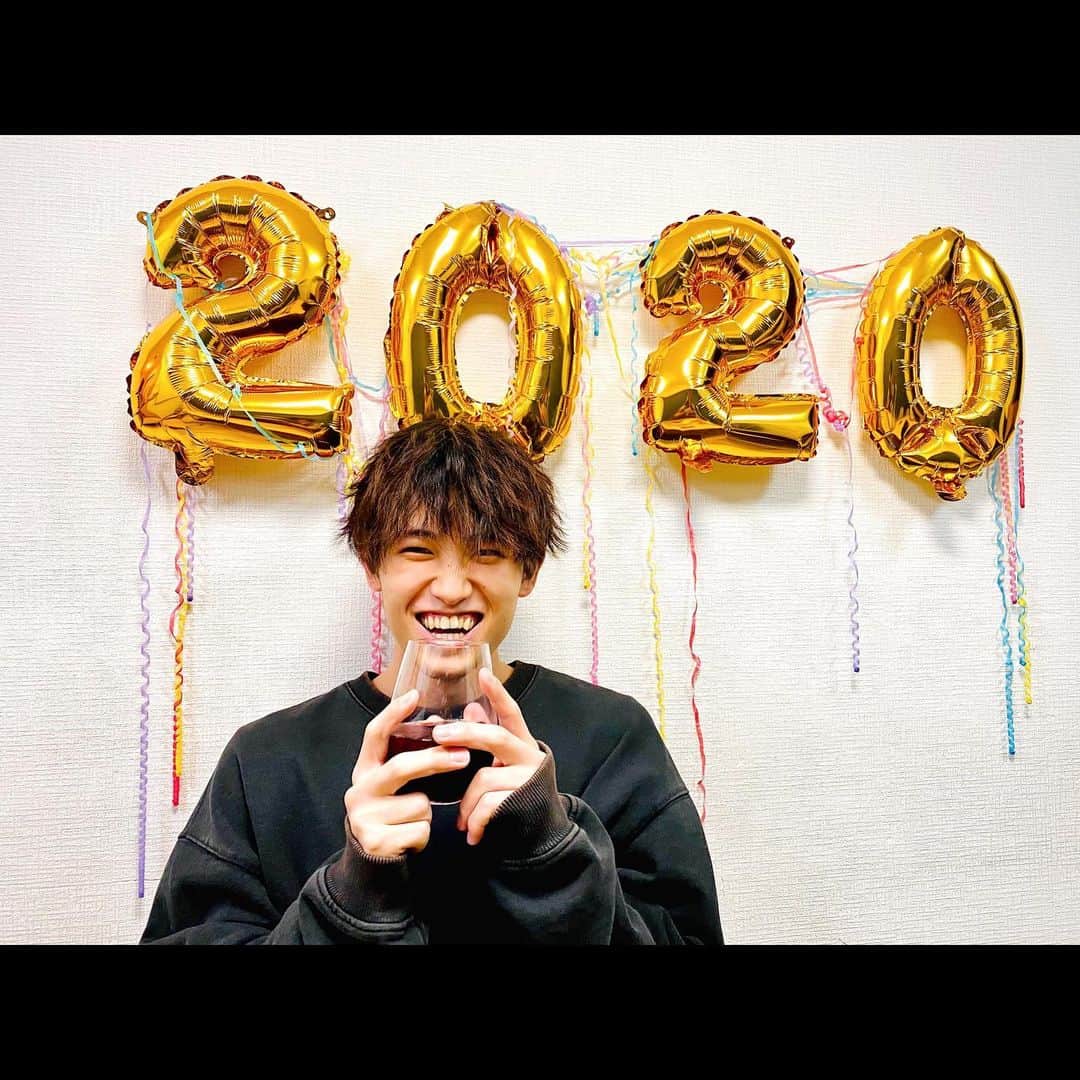 工藤大貴のインスタグラム：「バイバイ2020👋  #大晦日 #2020」