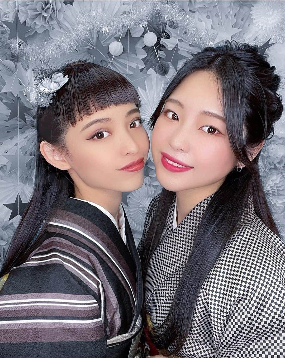 飯田りほのインスタグラム：「2020年も今日で終わりですね☺️ 1年間色々ありましたが、本当にありがとうございました!! そしてお世話になった皆様大変感謝しております。  また、今年はとても大変な年でしたが来年は皆様が笑顔で元気に過ごせることを願ってます😌  #2020年  #2021年」