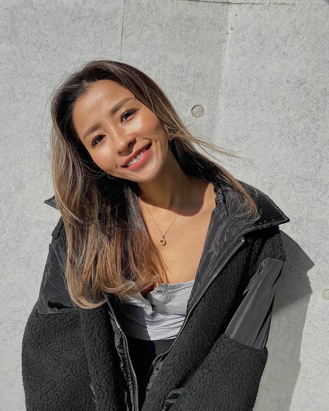 のインスタグラム：「𝐓𝐡𝐚𝐧𝐤 𝐲𝐨𝐮 𝐟𝐨𝐫 𝐞𝐯𝐞𝐫𝐲𝐭𝐡𝐢𝐧𝐠 𝐚𝐥𝐥 𝐭𝐡𝐢𝐬 𝐲𝐞𝐚𝐫.﻿ ﻿ 𝐇𝐚𝐯𝐞 𝐚 𝐠𝐫𝐞𝐚𝐭 𝐍𝐞𝐰 𝐘𝐞𝐚𝐫’𝐬 𝐃𝐚𝐲 ;)﻿ ﻿ 𝐋𝐨𝐯𝐞 𝐭𝐨 𝐚𝐥𝐥.﻿ ﻿ 今年もありがとうございました💫 みなさん、良いお年を〜💗 ﻿ #thankyouforall #ありがとう #2020 #lovetoall」