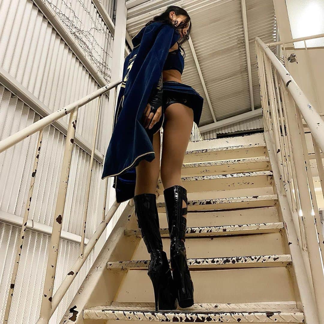 宮本あかりのインスタグラム：「#haveahappynewyear 🏁」