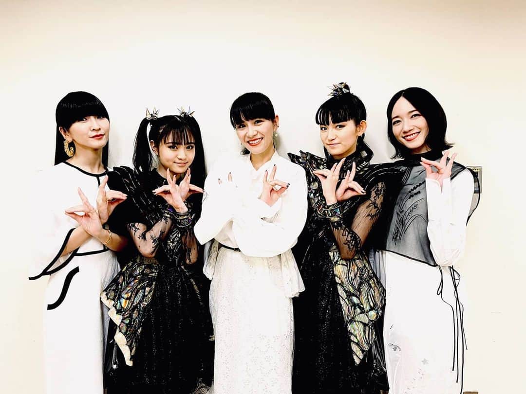 のインスタグラム：「#HappyNewYear2021 #nhk紅白」