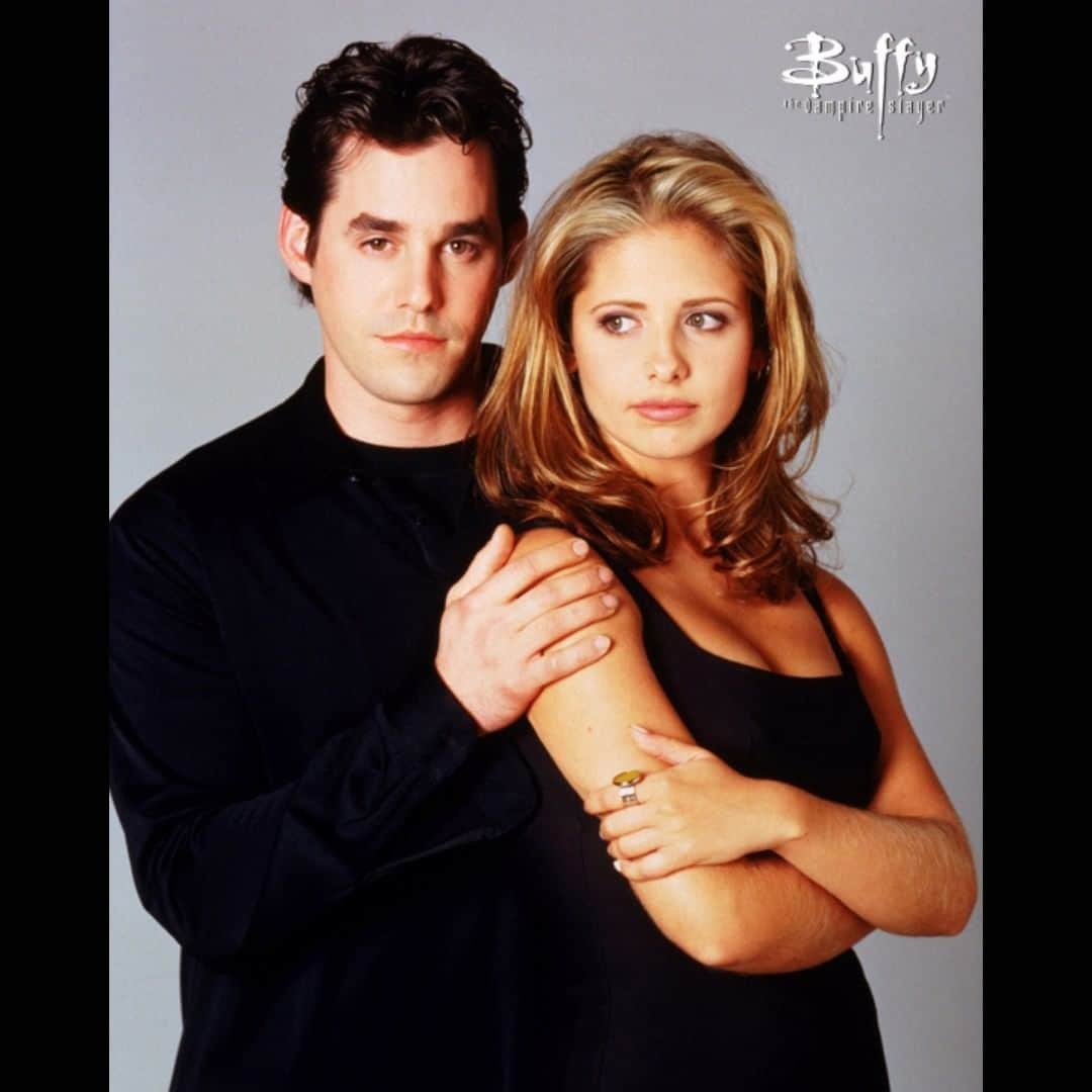 ニコラス・ブレンドンさんのインスタグラム写真 - (ニコラス・ブレンドンInstagram)「With lots of buzz over my shop's TAKETWO promo, I wanted to ask which is your favorite Buffy promo with this the last day to use. Personally, mine is the one in the red sweater but I'll have to hold my story for incase you join an online hangout with me or have a 1:1. Let me know which one is yours though, please?」1月1日 1時23分 - nicholasbrendon