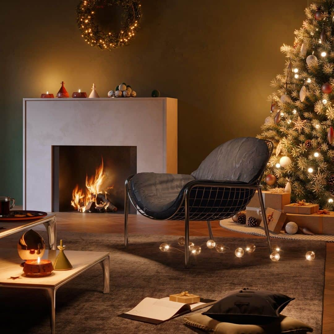 Natuzzi Officialさんのインスタグラム写真 - (Natuzzi OfficialInstagram)「New Year's Eve is certainly the most awaited, but it's the waiting itself that often creates that sense of joy in us. Knowing how to wait is a gift, waiting on a Lave armchair by @marcelwanders with the fireplace on and a nice book instead, is an unforgettable experience.   #milan #natuzzi #NatuzziItalia #Italy #Puglia #design #lifestyle #style #furniture #homefurniture #madeinitaly #living #interiordesign #decor #furnituredesign  #homedesign #inspiration #interior #christmas #christmas2020」12月31日 20時00分 - natuzzi