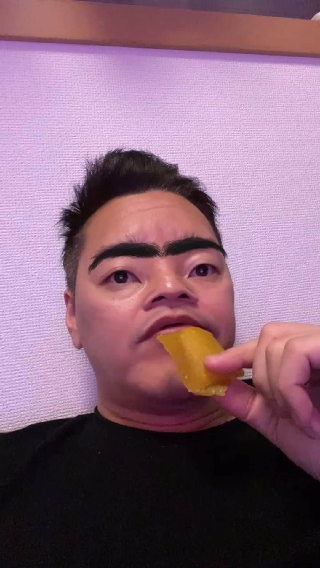 長田庄平のインスタグラム：「🎍皆様良いお年を🎍  久しぶりにゆったり年越しです♪」