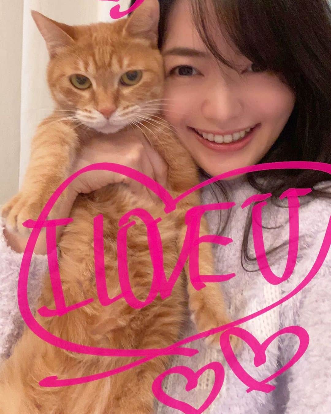 山口愛実のインスタグラム：「来年はみんなと密で会えるようになりますように🕊  バイバイ2020🖐 みなさん良いお年を」