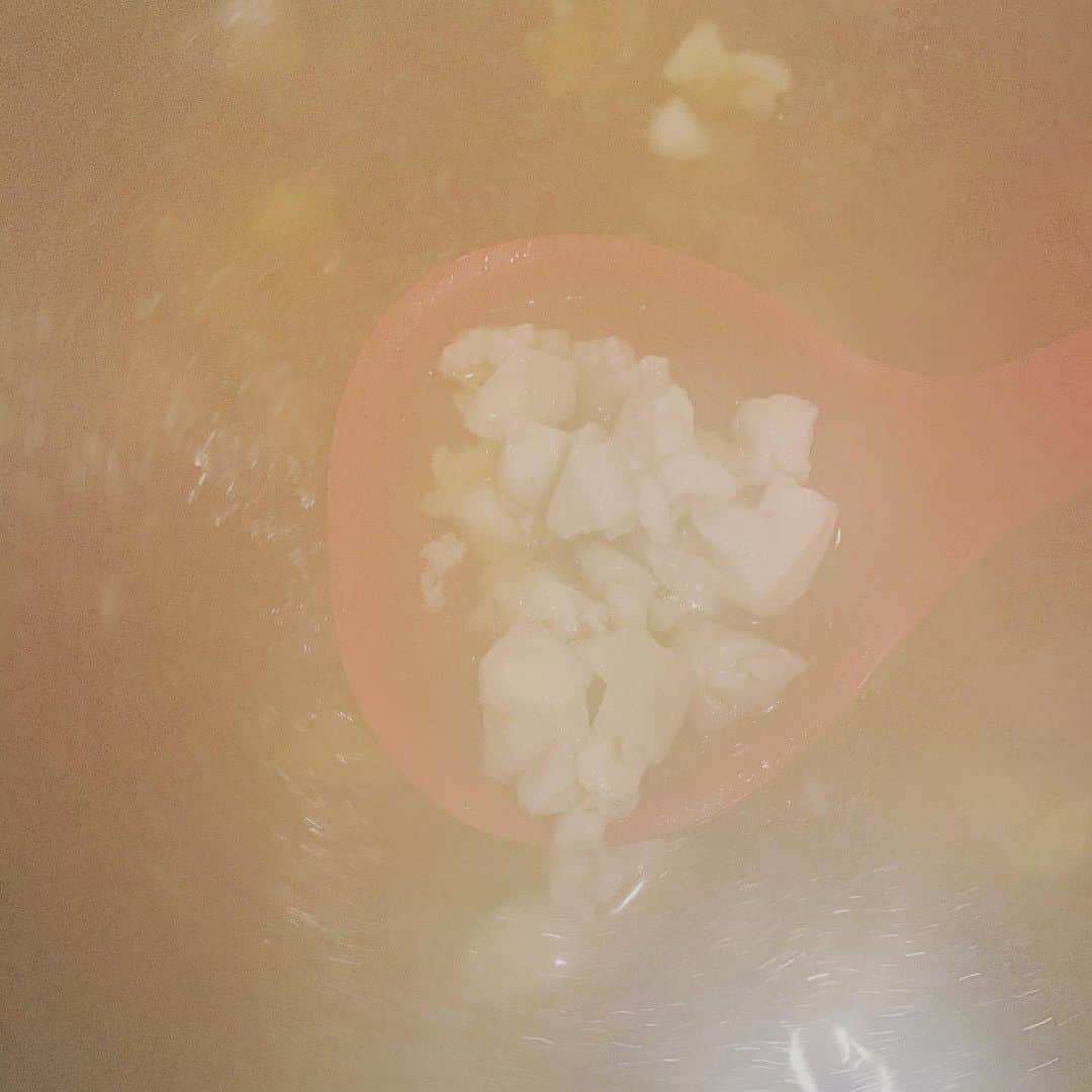ギャル曽根のインスタグラム：「曇ってなんにも撮れませんでした。😂 #年越し蕎麦 #うちの年越し蕎麦には鶏肉が入ってます。 #2021年もよろしくお願い致します。」