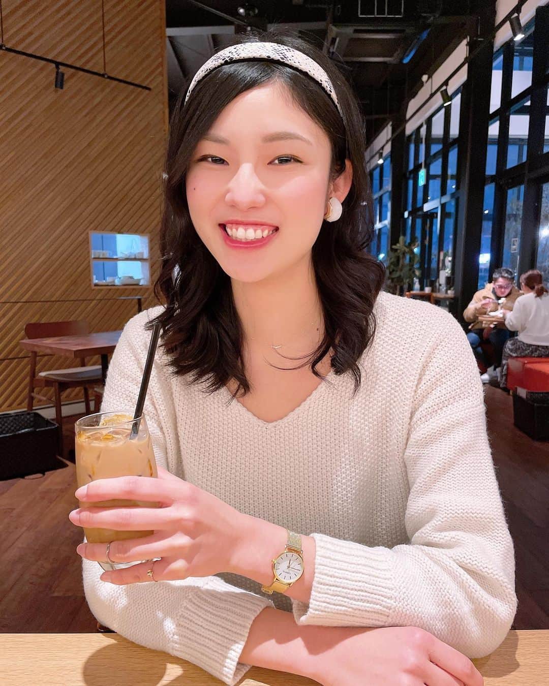i_am_happpyのインスタグラム：「. . 2020年もありがとうございました❤️ 『今年は人生変えたいな〜！』と思って、きっかけを頂き 長年勤めていた会社を辞めて海外でモデルに挑戦しました！ まさか自分がモデルを、しかも海外に住むなんて、、 タイミングや運が重なり、人生変わりました。 . パリ、ミラノ生活では私が昔からぼんやり考えてた 海外でも場所を問わず自由に仕事がしたい夢が ちょっと叶った気がする。年明けまた旅立ちます✈️ . いつも応援してくれて支えてくだる方々の おかげで私がいます！本当に感謝です🙇‍♀️ . 良いお年をお迎えください🎍 来年もよろしくお願いします☺️💕 . #はっぴー2020#サンキュー2020」
