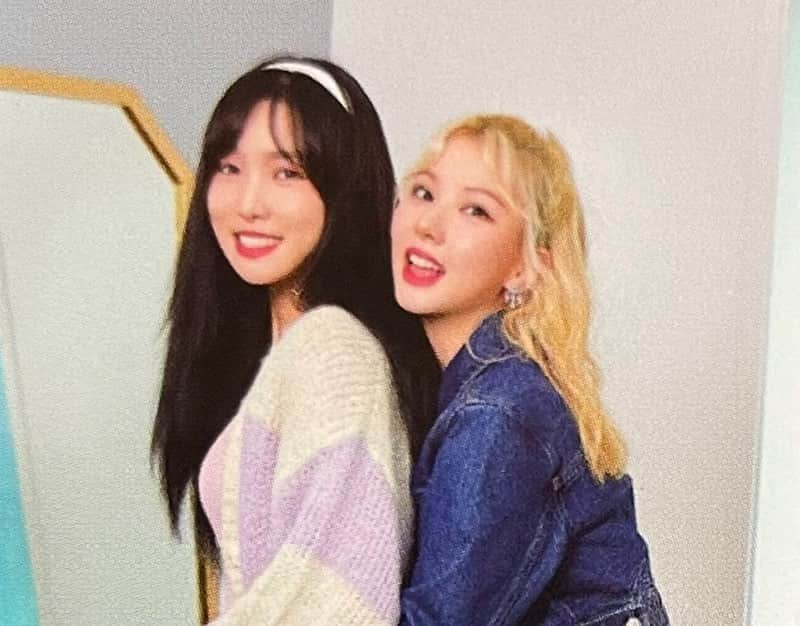 ウナさんのインスタグラム写真 - (ウナInstagram)「201231 • [SCAN] EUNHA for GFRIEND 2021 Season’s Greetings // credits: MercedesTGBPI_M🤍」12月31日 20時50分 - jung.eunha