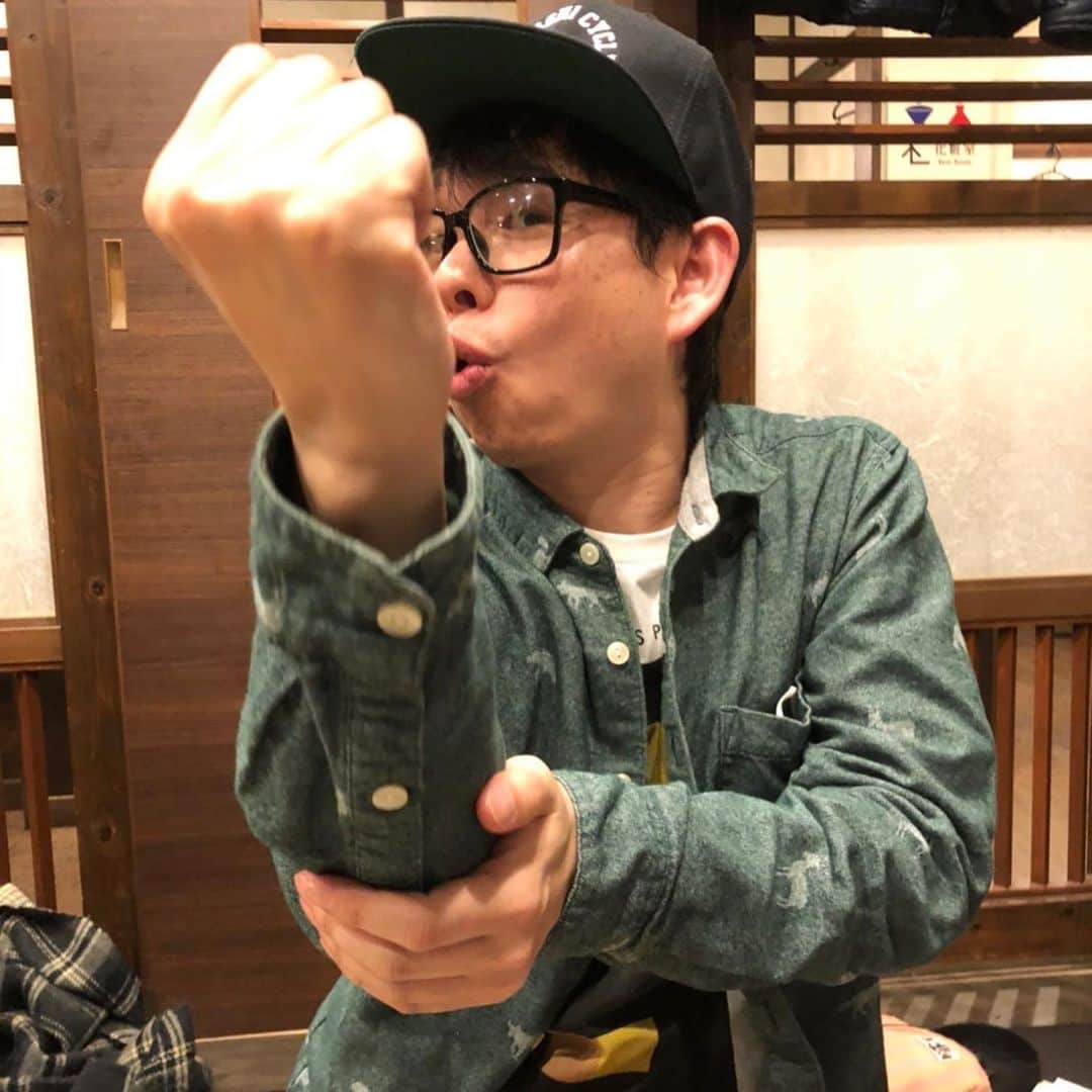 山出雄大さんのインスタグラム写真 - (山出雄大Instagram)「コロナにおげんこー！  よいお年を😘」12月31日 21時28分 - de_yama