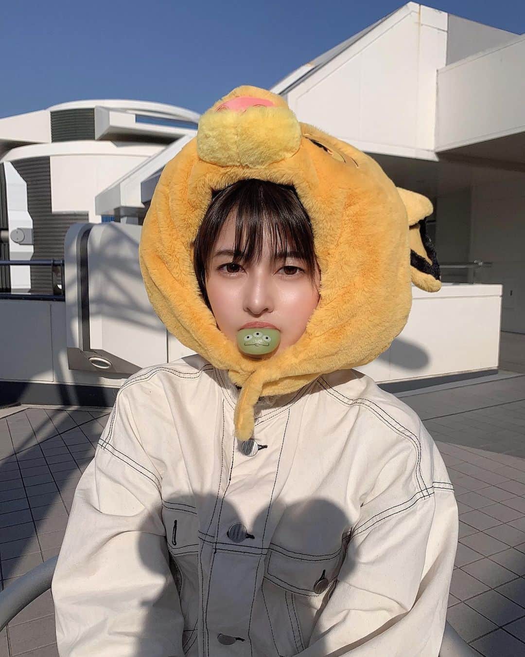 えなちぃのインスタグラム：「2020年の最後の1枚は やっと行けたディズニーかな🥺❤️ 来年はたくさん行けたらいーな！ . . 今年はブランドを立ち上げて、 挑戦した年になったけど、来年もまだまだ頑張ります！ 2月には新作も出ます！ 可愛すぎて、今から楽しみです🥺❤️ . 今年遊んでくれた、友達の皆様ありがとうございました！ 来年もよろしくお願いします🤲」