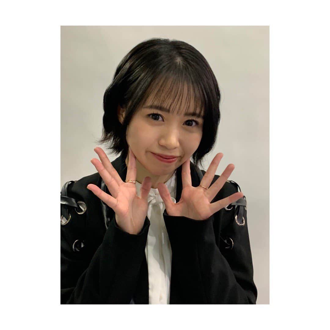 のインスタグラム：「2020年ありがとうございましたっ。今年もらったたくさんの宝物を抱きしめて、2021年もるんるんスキップで進んでいきたいな🥰🥰🥰 #2020ばいばい」