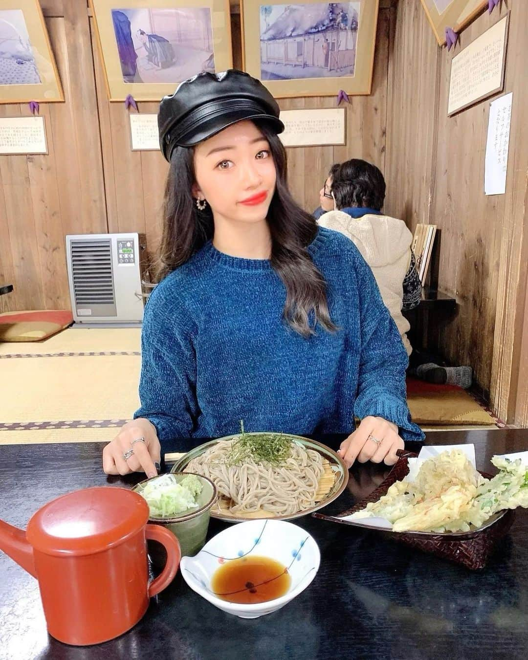 駄原杏里沙さんのインスタグラム写真 - (駄原杏里沙Instagram)「・ 📍日光にある#報徳庵  ここのお蕎麦はコシがあって ボリュームもあって めっちゃ美味しかった😋❤️ 古屋家でお蕎麦ってなんか癒された🥰 いや近かったら年越し食べたかった🥺💓 ・ ・ #nikko#nikkojapan#japanesegirl  #travel#travelgram#japan#japantravel #日光#日光旅行#日光東照宮#日光観光  #旅行#国内旅行#トラベル#温泉旅行#日光グルメ  #日光#栃木#そば#ランチ #旅行コーデ #温泉#温泉女子 #温泉旅行 #鬼怒川#コーデ#コーディネート#今日のコーデ #旅行好きな人と繋がりたい #女子旅#タビジョ」12月31日 21時32分 - arisadahara_bl8m