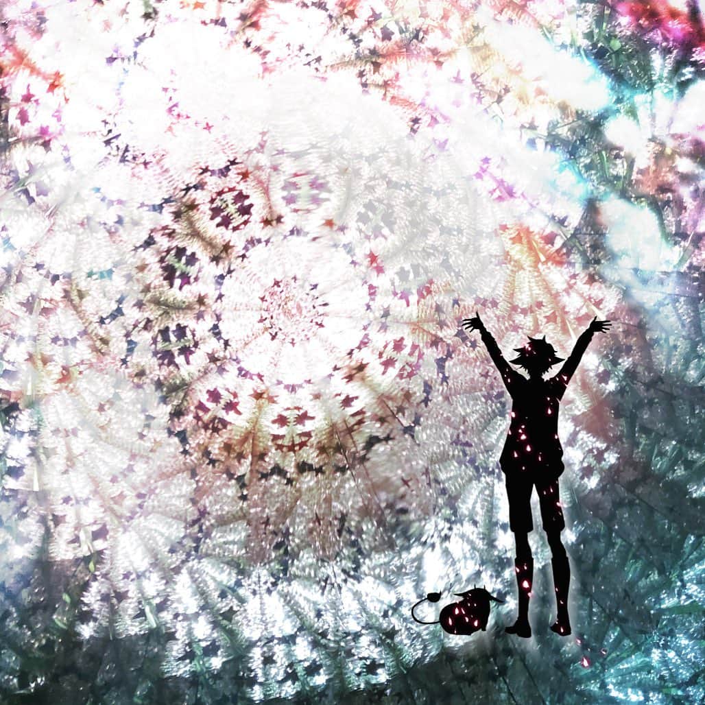 のインスタグラム：「今年も一年ありがとうございました。 今年は世界中が大変な年でしたが、これから先の毎日、皆で明るい方を向いて行けるよう願っています😊」