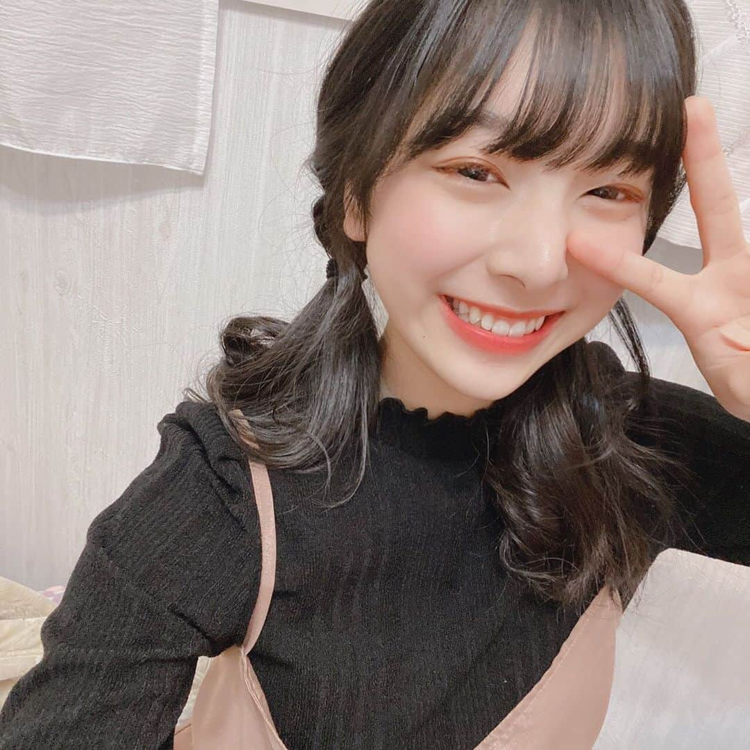 栗田桃花さんのインスタグラム写真 - (栗田桃花Instagram)「2020年ありがとうございました！ ・ コロナウィルスで色々なことが制限された1年でした。。来年は少しずつ元の生活に戻れますように！ 来年もよろしくお願いします🥰良いお年を！ ･ #大晦日 #年末年始 #年越しそば 美味しかった😋」12月31日 21時42分 - kurimomo330