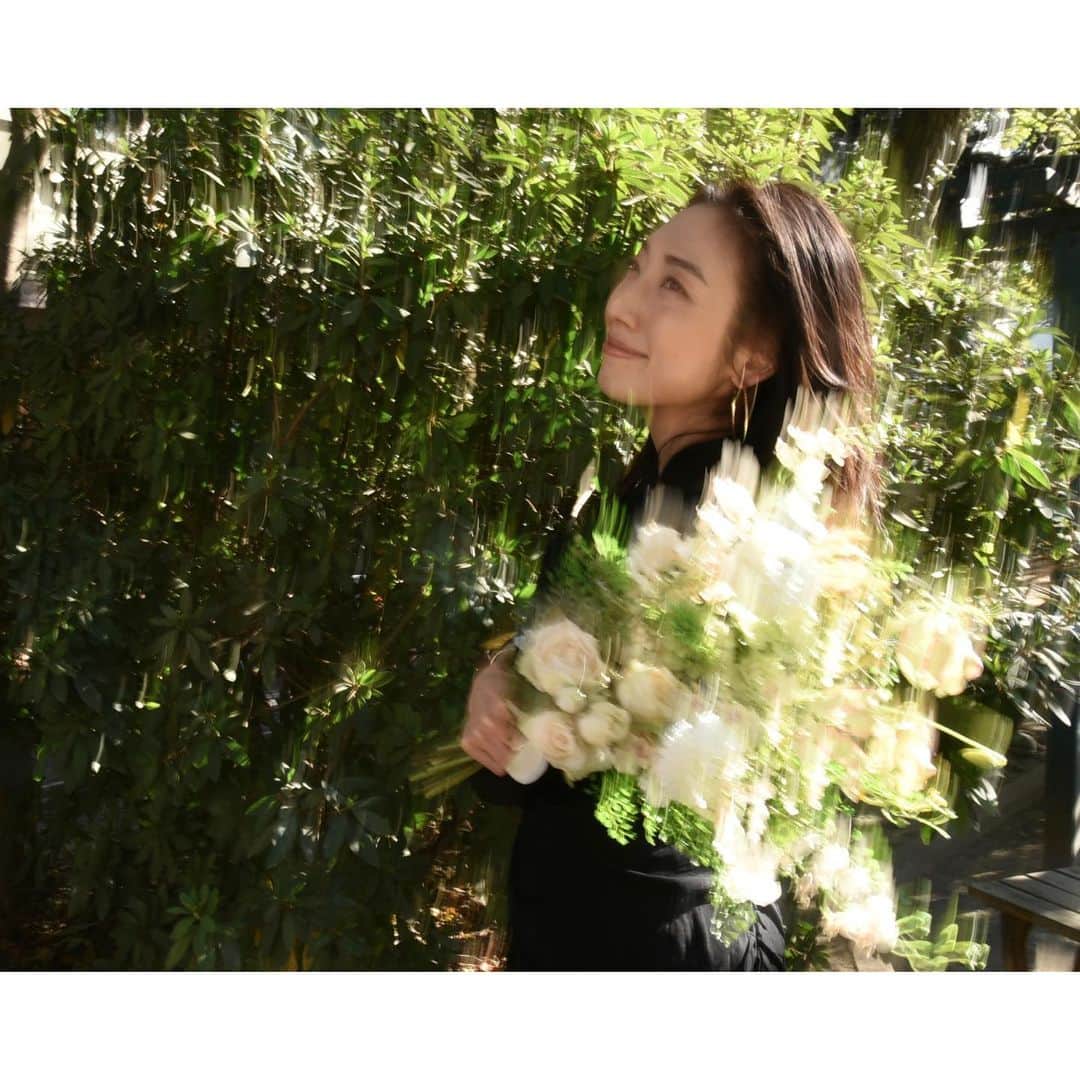 太田彩乃のインスタグラム：「ありがとう2020。 この先もずっと忘れられない1年。 ありがとう。 . . #大晦日 #2020 #今から紙に書いて今年を整理する #2020振り返りmemo #大晦日って忙しい 笑  #良いお年をお迎えください」